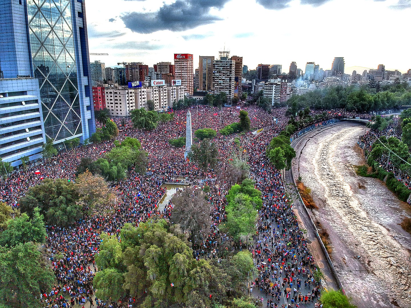 1440px Marcha Mas Grande De Chile 2019 Plaza Baquedano Drone